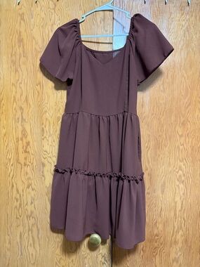 Simple Tiered Flutter Sleeve Dress - Brown